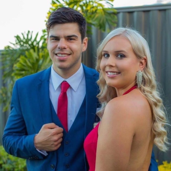 Abyss by Abby Formal / Cocktail Dress Tagged as Size L (but fits 10/12) - Picture 3 of 12